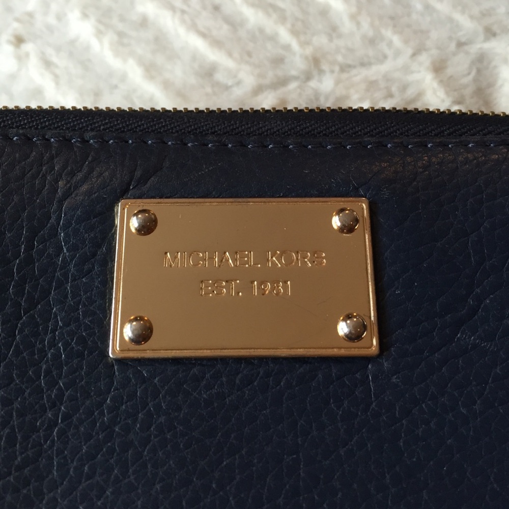 Michael Kors Navy Leather Wallet with Gold Plate and Gold Interior - Picture 3 of 5